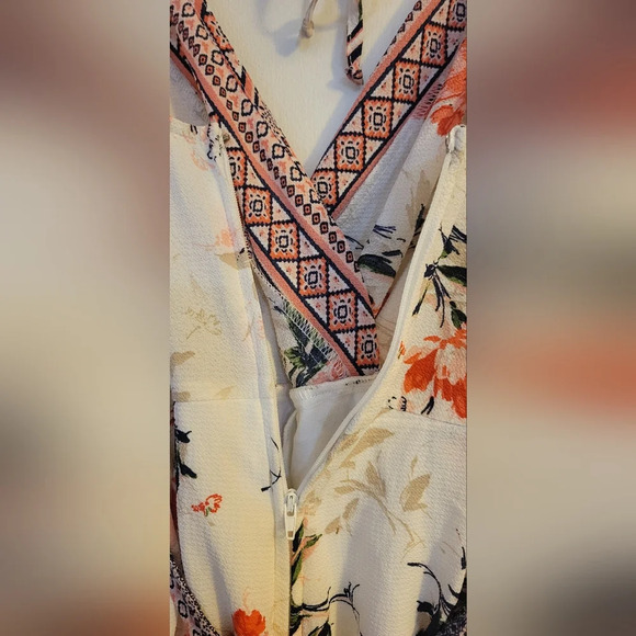 Three Pink Hearts Floral Romper‎ Size Large EUC - Picture 9 of 9